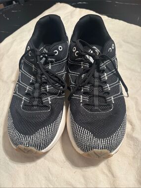 Merrell Men's Black and White Knit Athletic Sneakers